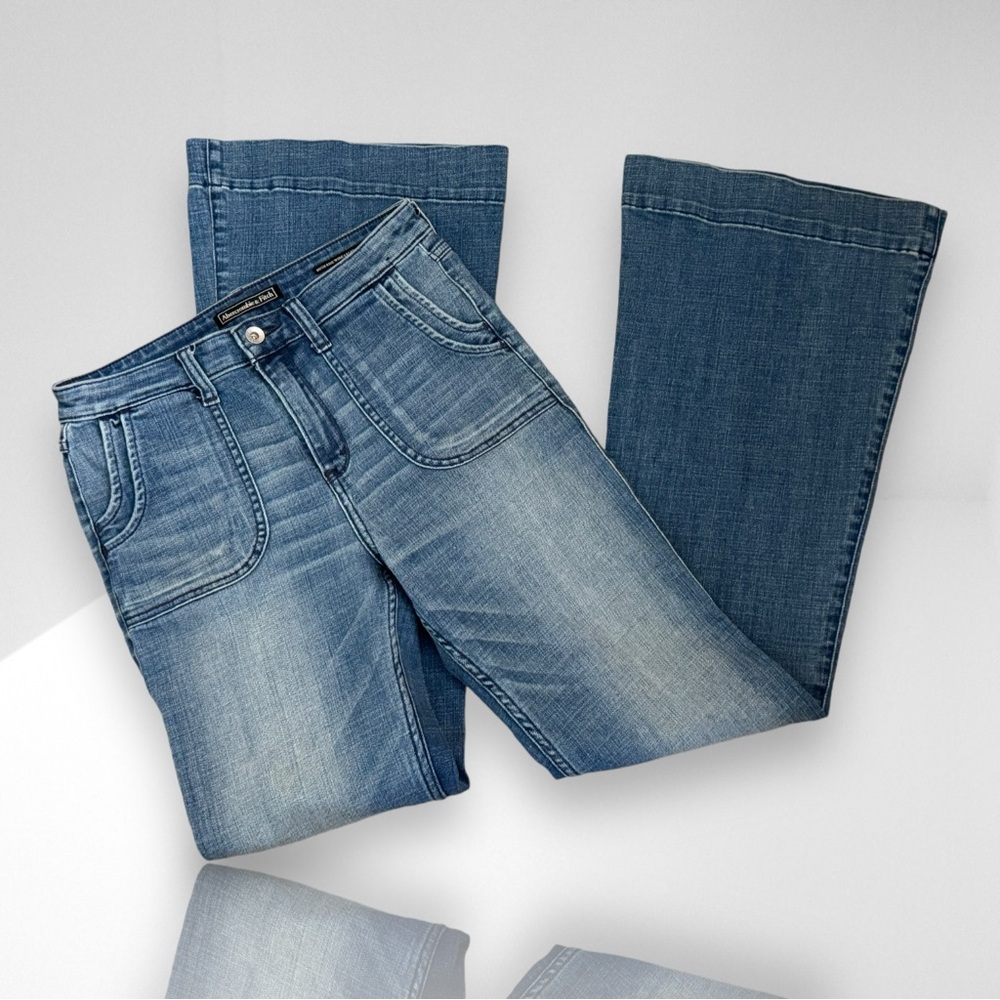 Women's Blue Flared Jeans - Classic Mid Wash - Picture 4 of 11